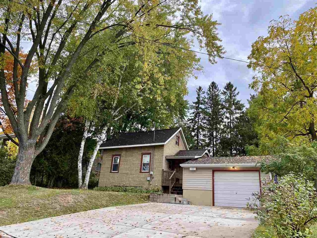 108 W  Strowbridge St, Wausau, WI 54401