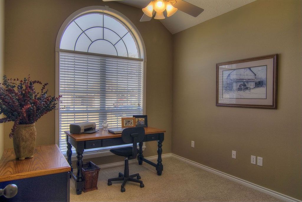 4204 Conway Ct, College Station, TX 77845