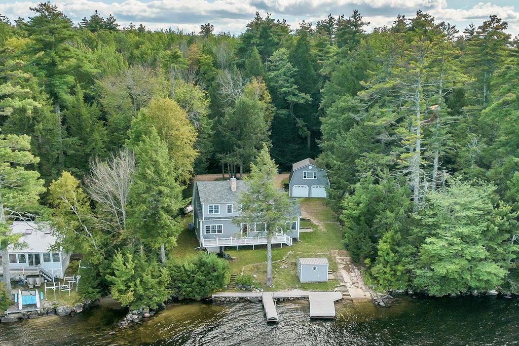 96 Townsend Shore Road, Wolfeboro, NH 03894
