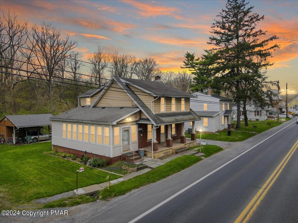 1633/1629 Freemansburg Ave, Bethlehem, PA 18020 SingleFamily Home for