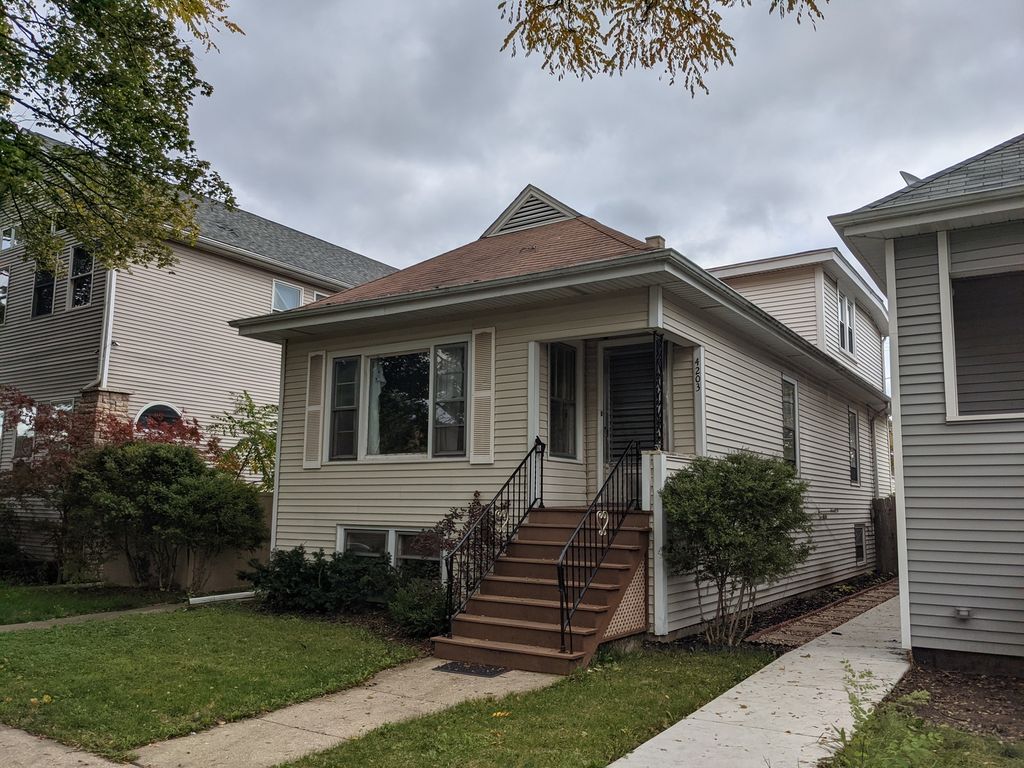4203 N Meade Ave, Chicago, IL 60634