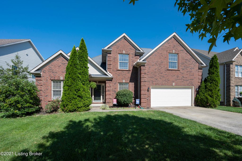2216 Dunhill Ln, Lexington, KY 40509