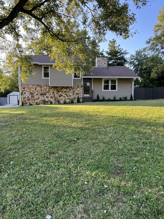 709 Berkshire Dr, Old Hickory, TN 37138
