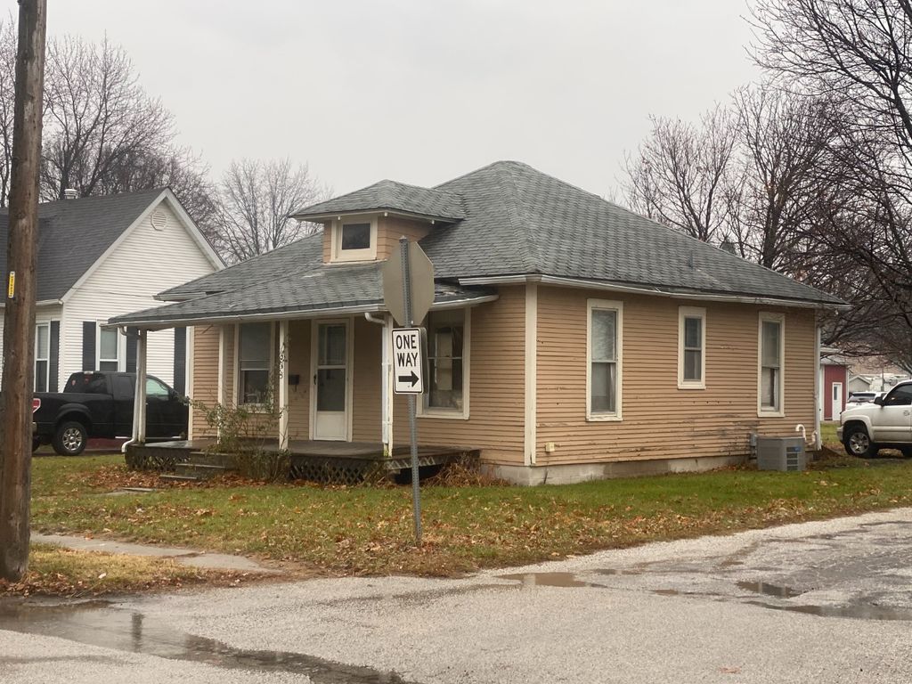 533 W Washington St, Macomb, IL 61455