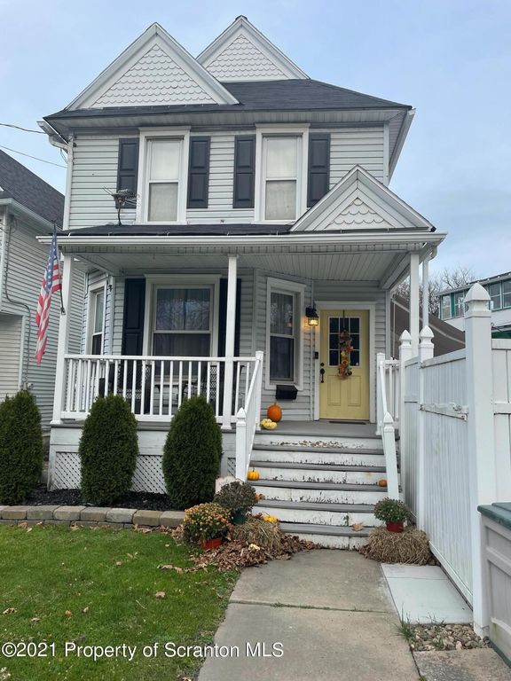 105 Short St, Dunmore, PA 18512