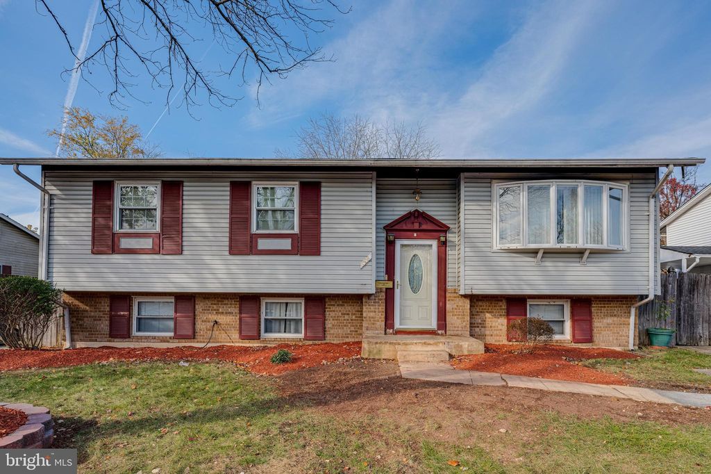 6508 Westview Ln, Lanham, MD 20706