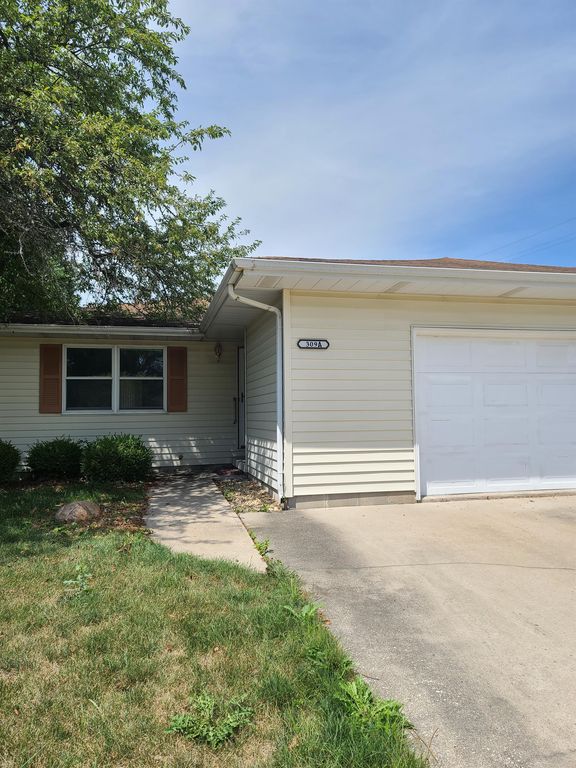 309 Wesley Ave 1, Savoy, IL 61874 Trulia
