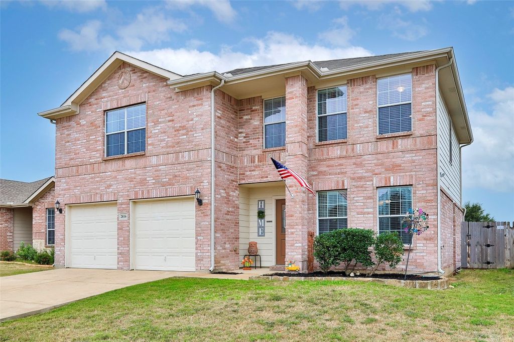 2016 Valley Forge Trl, Fort Worth, TX 76177
