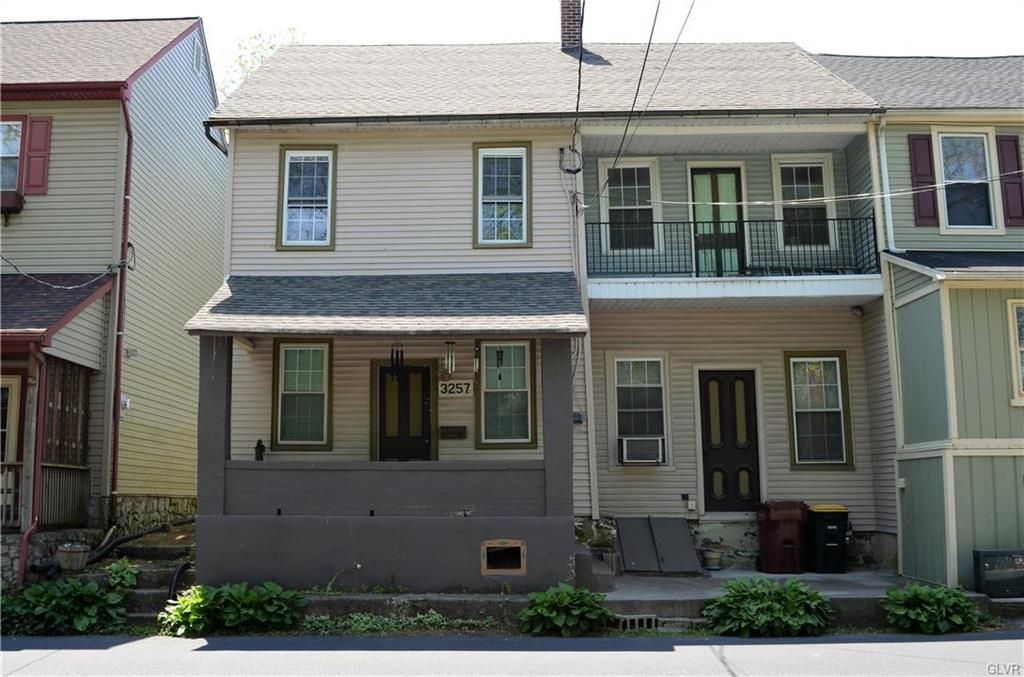 3257 Water St, Whitehall, PA 18052