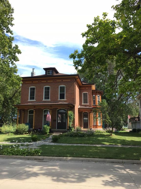 206 N Adams St, Mount Pleasant, IA 52641 Trulia