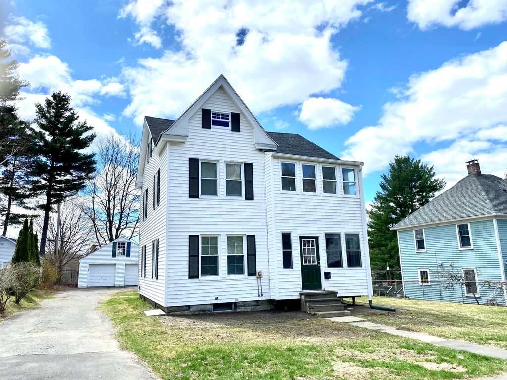 24 Tucker St, Lenox, MA 01240