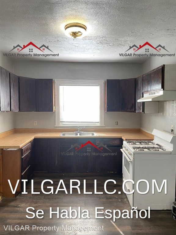 4321 Indianapolis Blvd #1, East Chicago, IN 46312