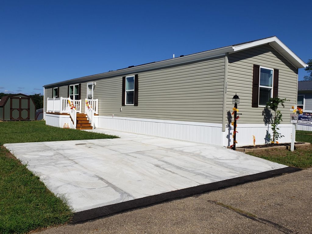 Clayton Wakarusa 7763 Sandy Valley Estates Sandy Valley Estates