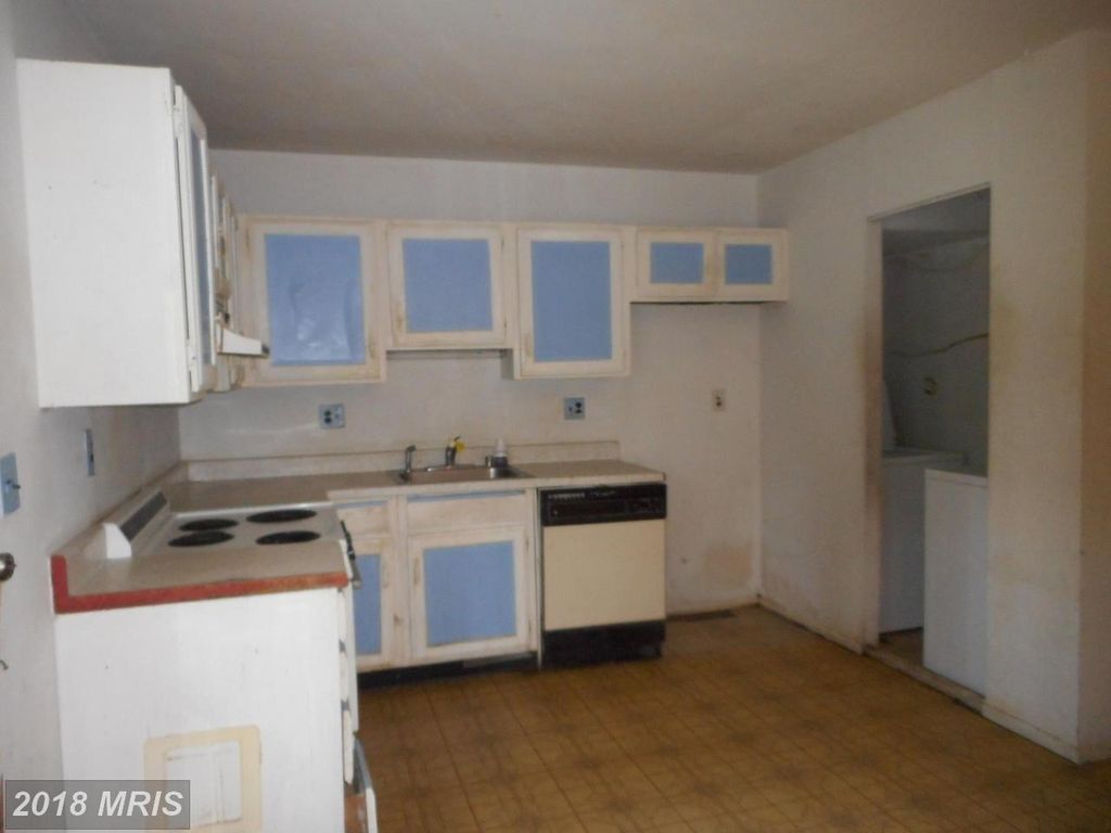 11780 Oak Manor Dr 80, Waldorf, MD 3 Bed, 2 Bath Condo 16 Photos