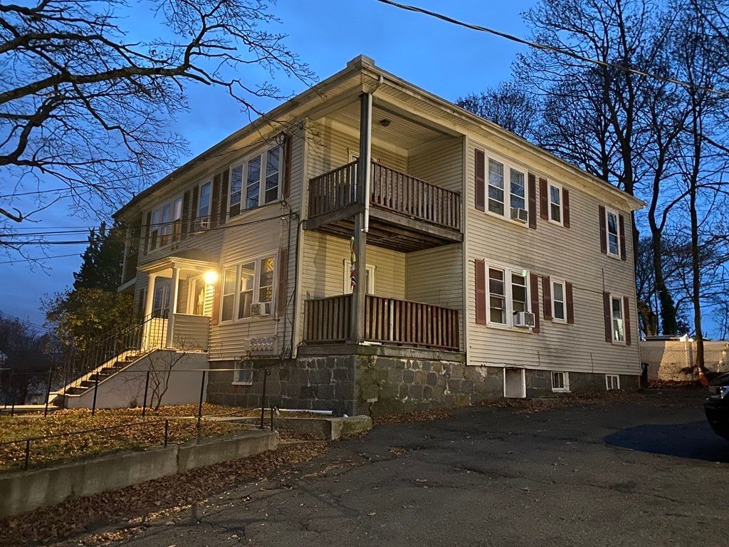 25 Business St, Hyde Park, MA 02136 8 Bed, 4 Bath MultiFamily Home