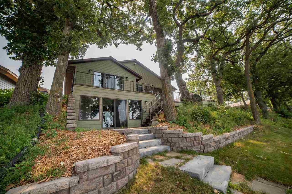 12895 253rd Ave, Orleans, IA 51360