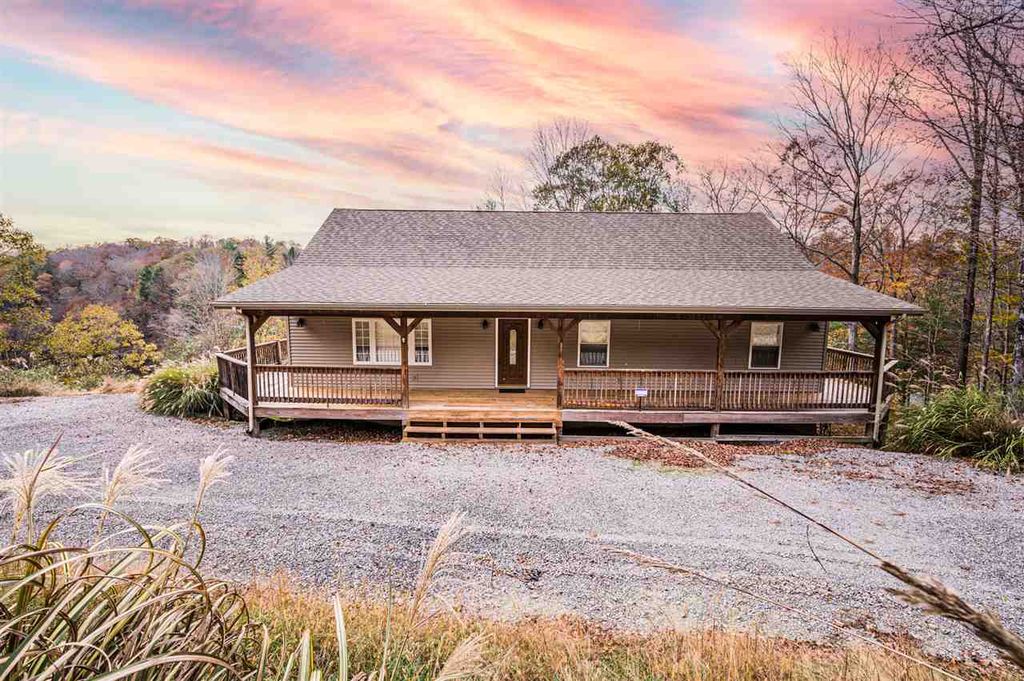 695 White Feather Loop, Lewisburg, KY 42256