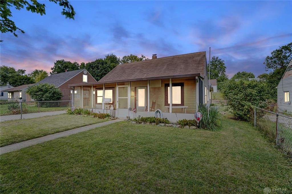 629 Cosler Dr, Dayton, OH 45403