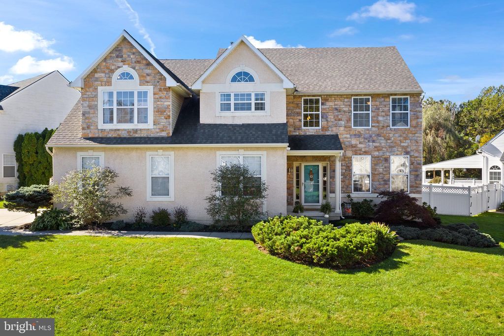 109 Spruce Trl, Swedesboro, NJ 08085