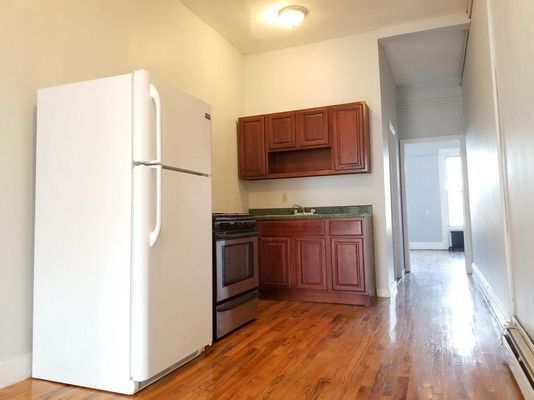 1299 Gates Ave #2R, Brooklyn, NY 11221