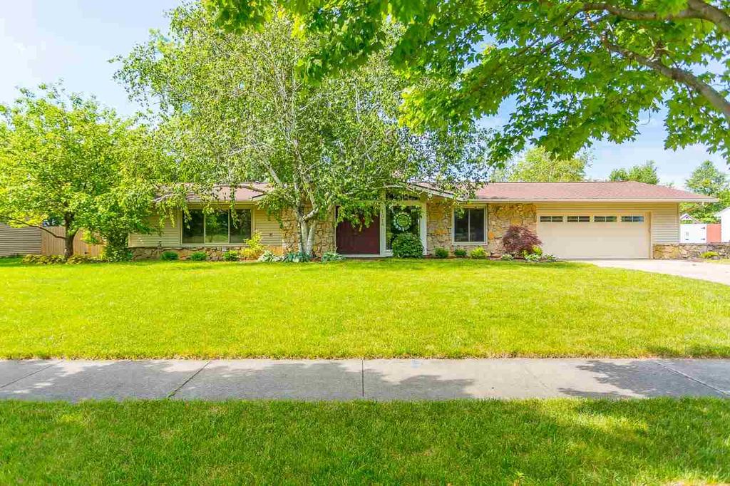 1014 Valley O Pines Pkwy, Fort Wayne, IN 46845 Trulia