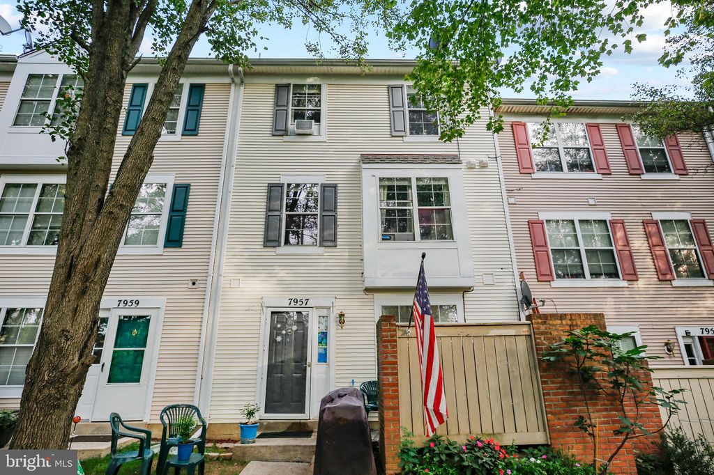 7957 Otter Cove Ct, Montgomery Village, MD 20886