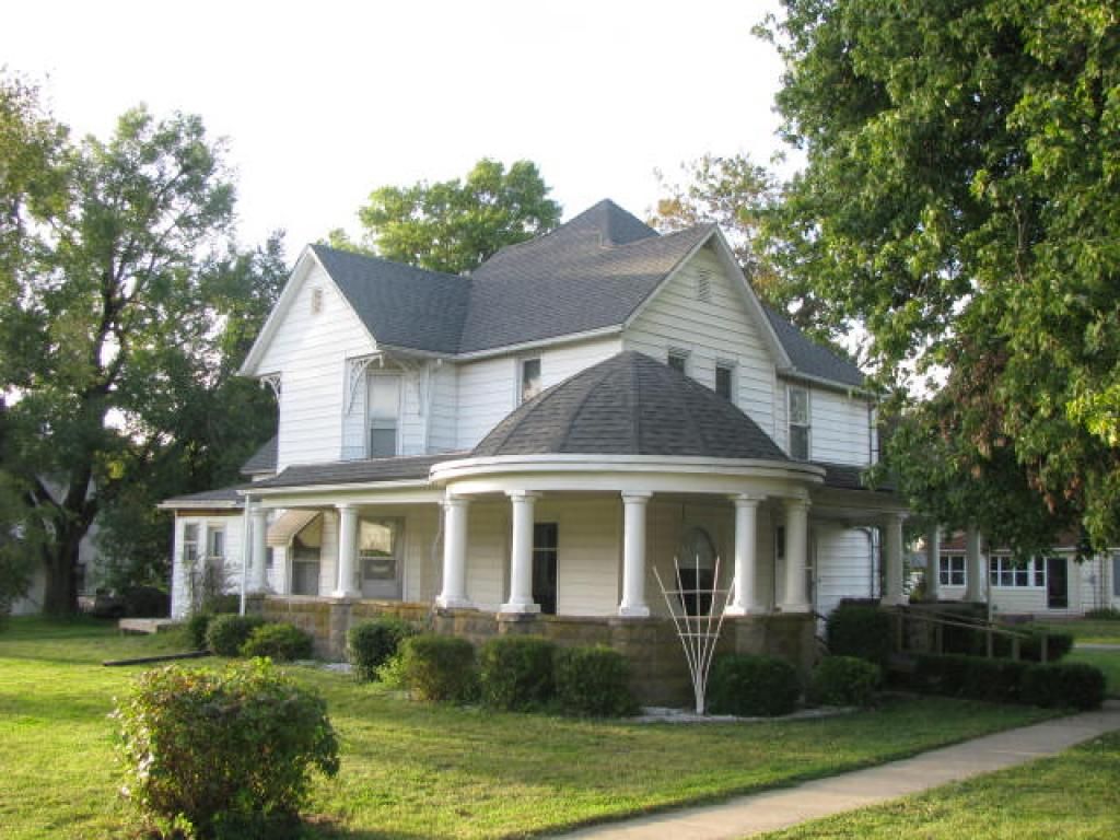 122 N Walnut St, Stewardson, IL 62463 Trulia