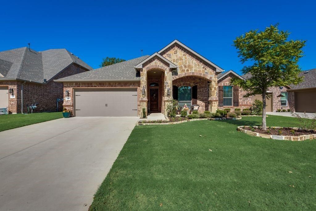 4105 Winston Dr, Denton, TX 76210