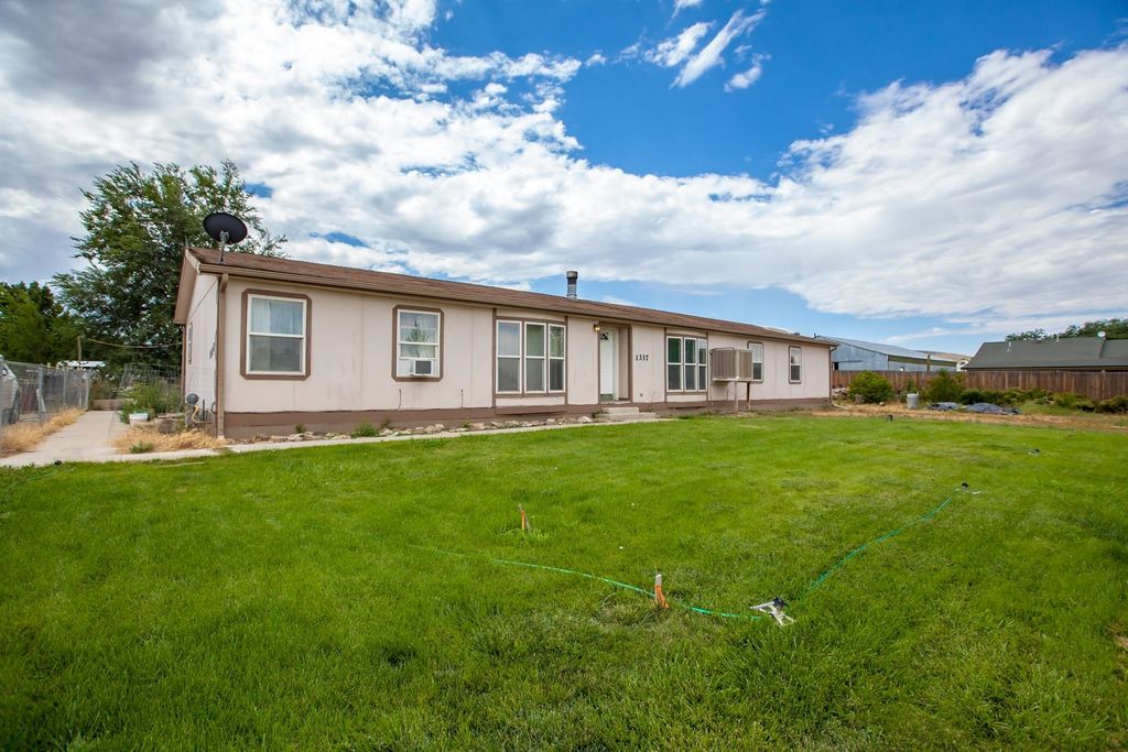 1337-13 3/10 Rd, Loma, CO 81524