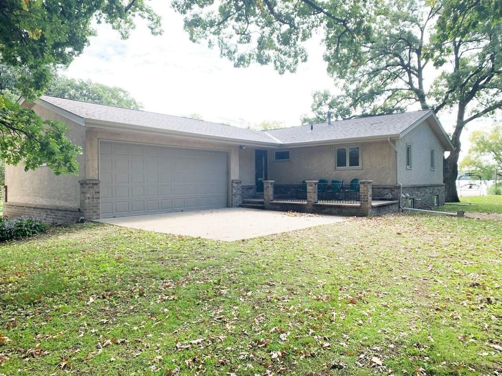 5559 153rd Ave NE, Spicer, MN 56288