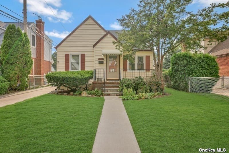 39 Celler Avenue, New Hyde Park, NY 11040 Trulia