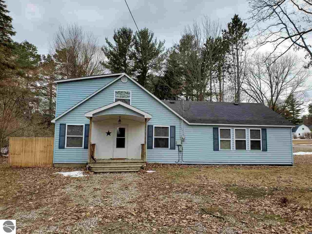 102 E Elm St, Harrison, MI 48625 Trulia