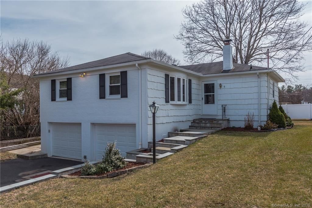 6 Raymond Rd, Woodbridge, CT 3 Bed, 2 Bath 18 Photos Trulia