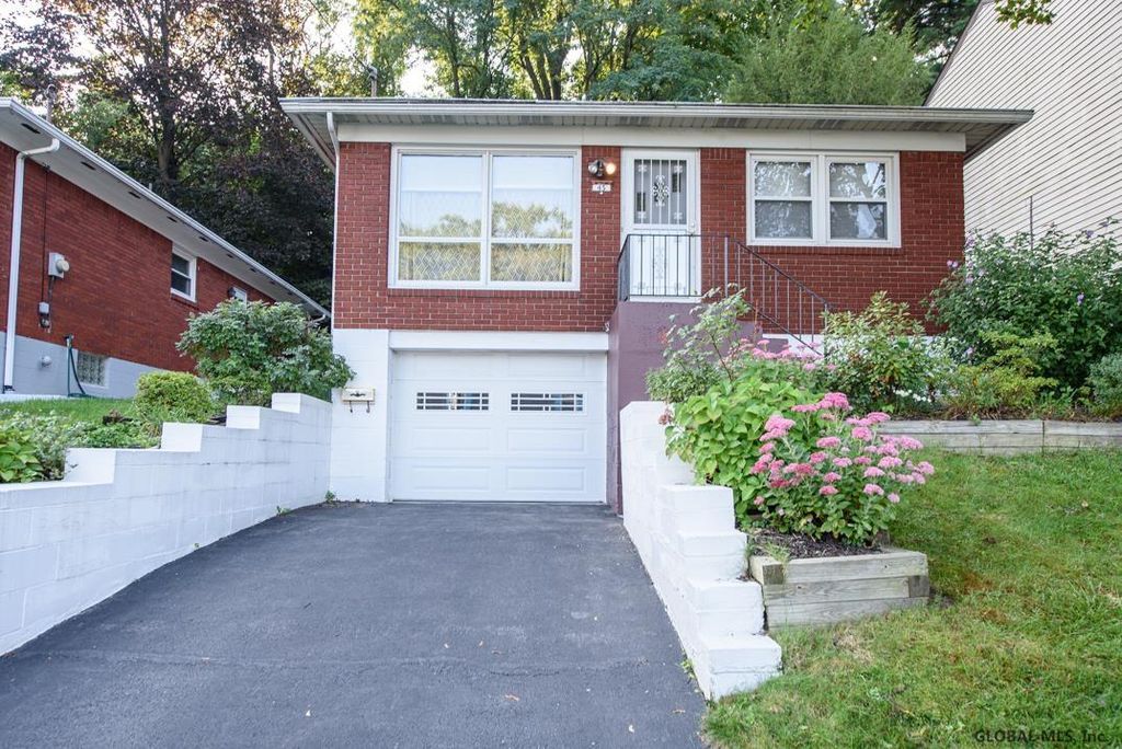 45 Hillcrest Ave, Albany, NY 12203