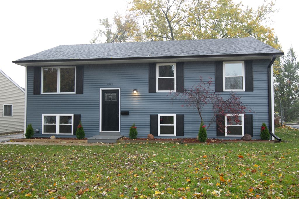 405 E Montana Ave, Glendale Heights, IL 60139