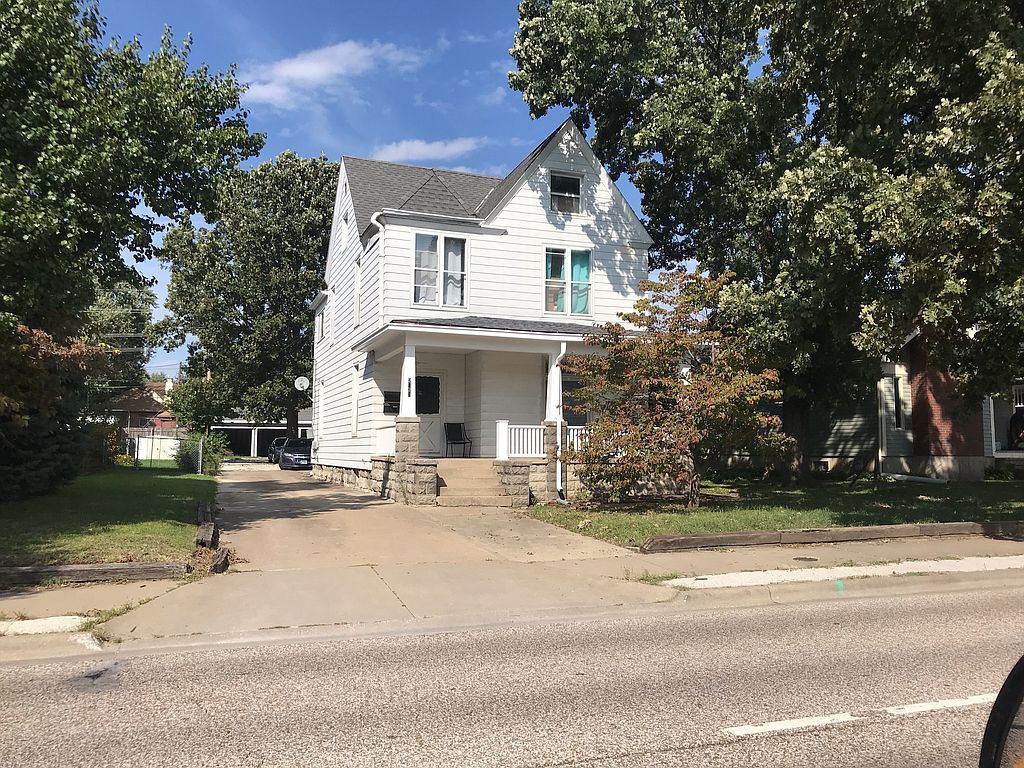 2023 Broadway St, Quincy, IL 62301