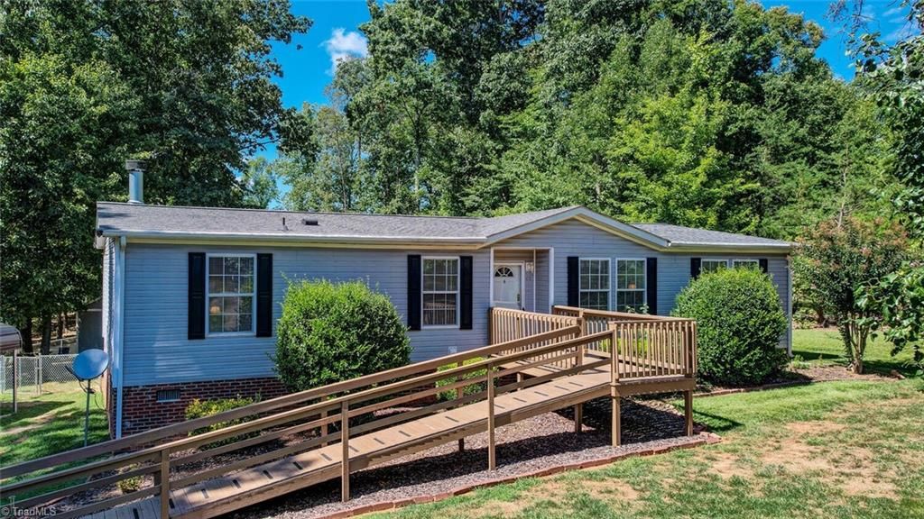 435 Salem Church Rd, Reidsville, NC 27320