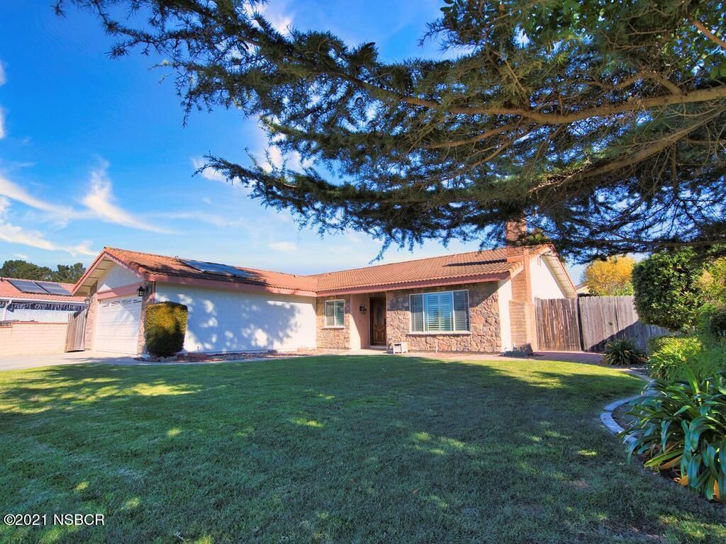 4218 Wisteria Ct, Santa Maria, CA 93455