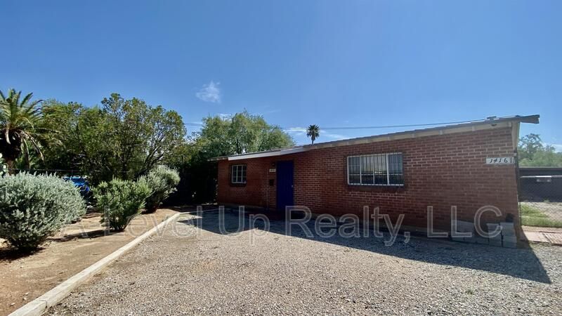1418 N  Jones Blvd, Tucson, AZ 85716