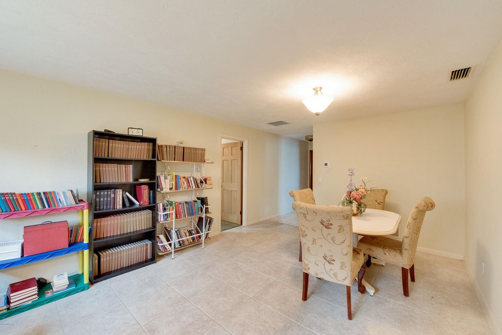 41 N Tymber Creek Rd, Ormond Beach, FL 3 Bed, 2 Bath SingleFamily