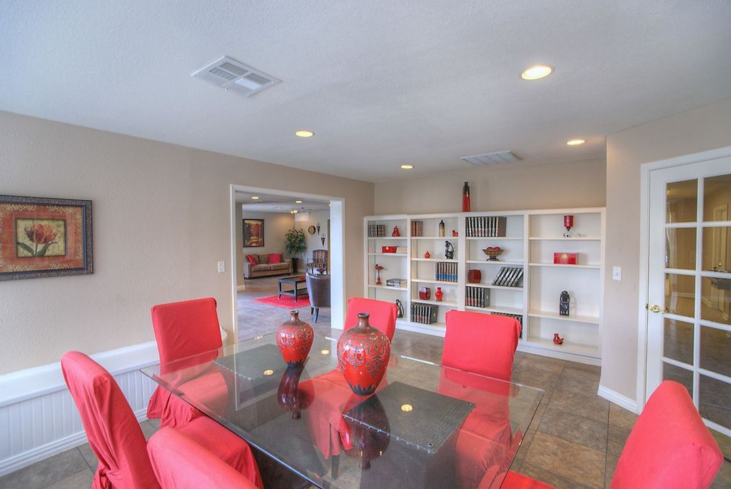 3925 Arlington Square Dr, Houston, TX 77034