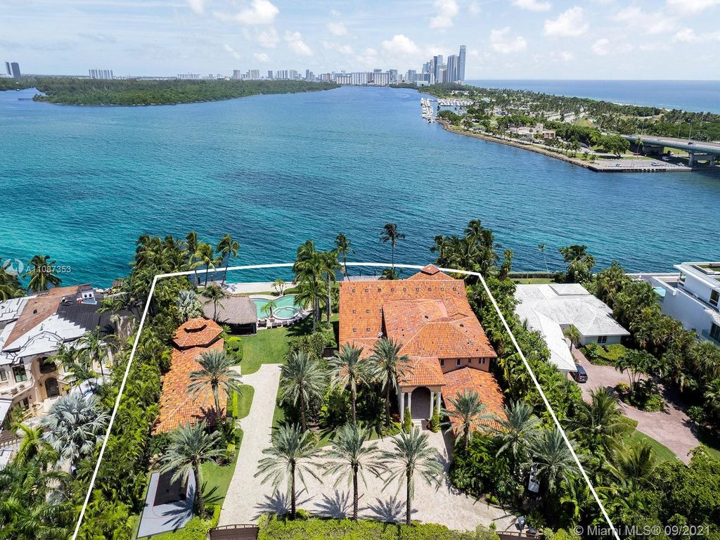 276 Bal Bay Dr, Miami Beach, FL 33154