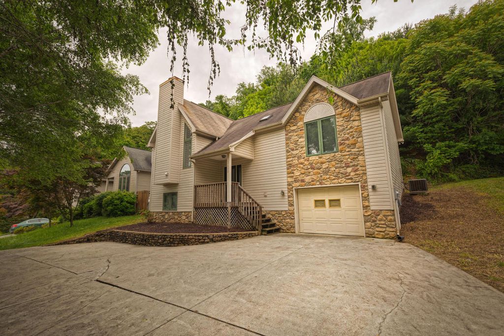 2630 Grandin Rd SW, Roanoke, VA 24015 Trulia