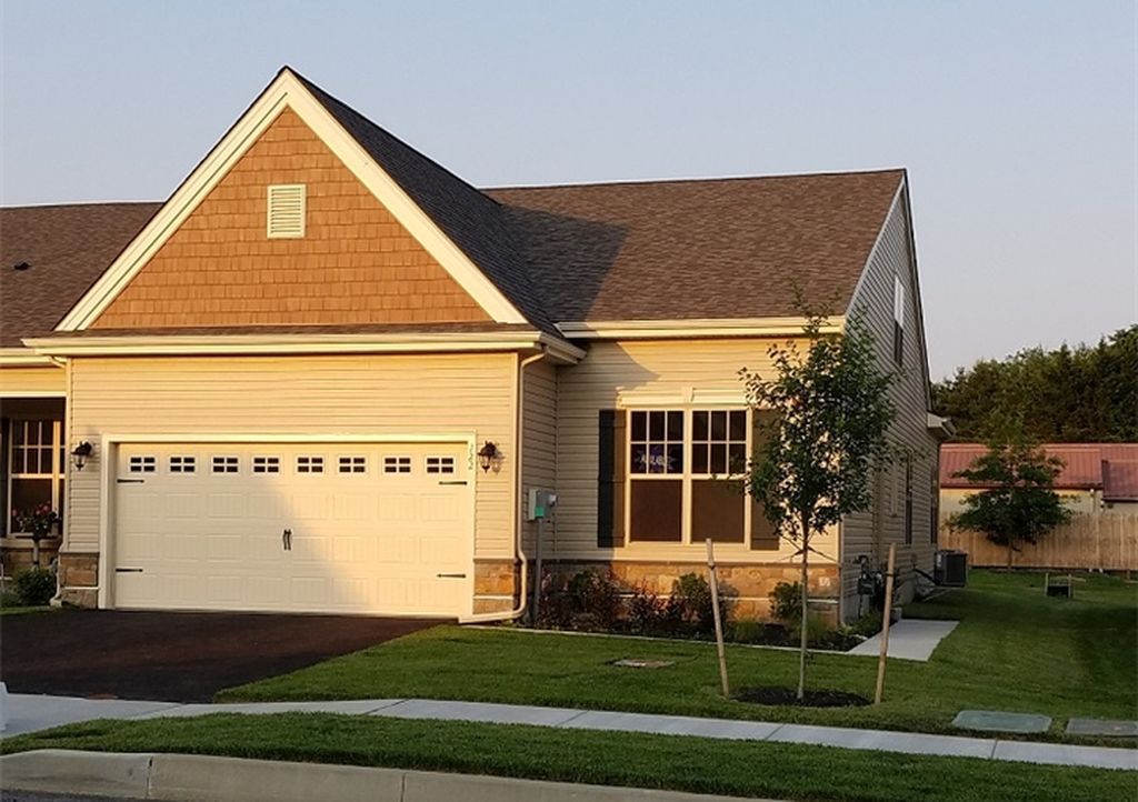 122 Harlow Pointe Ct, Landenberg, PA 2 Bed, 2 Bath SingleFamily Home