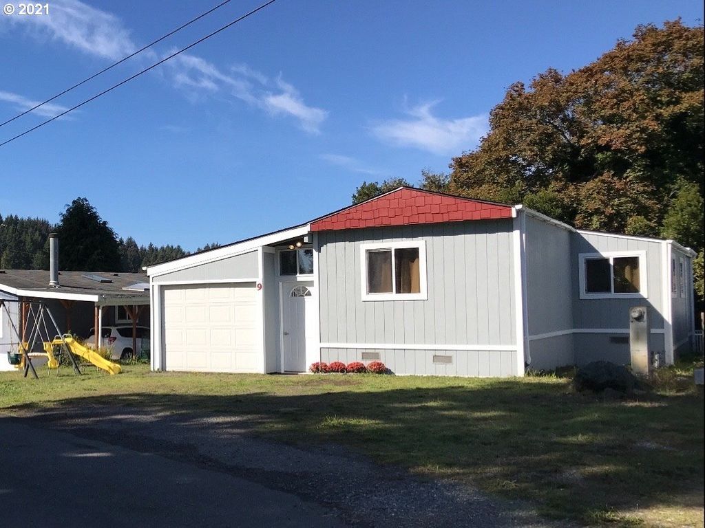 96465 Coverdell Rd #9, Brookings, OR 97415