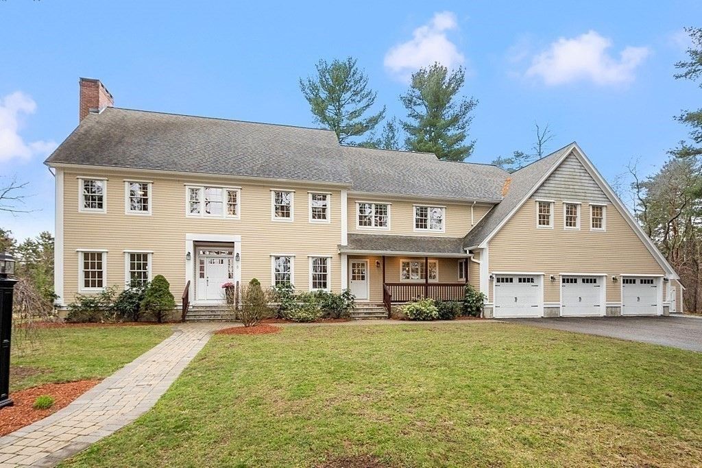 8 Reiling Pond Rd, Lincoln, MA 01773