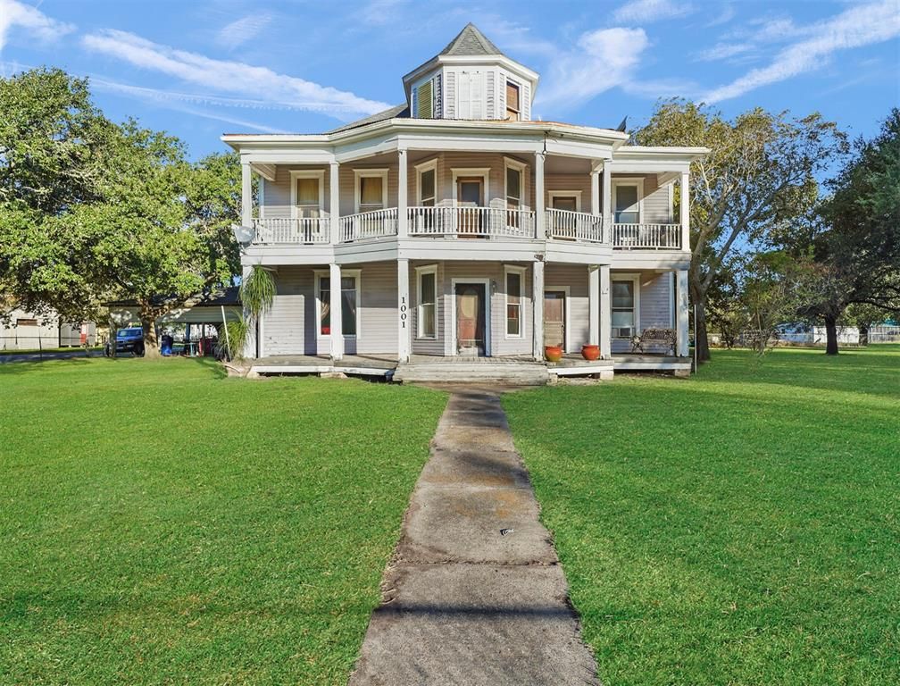 625 Wightman St, Matagorda, TX 77457