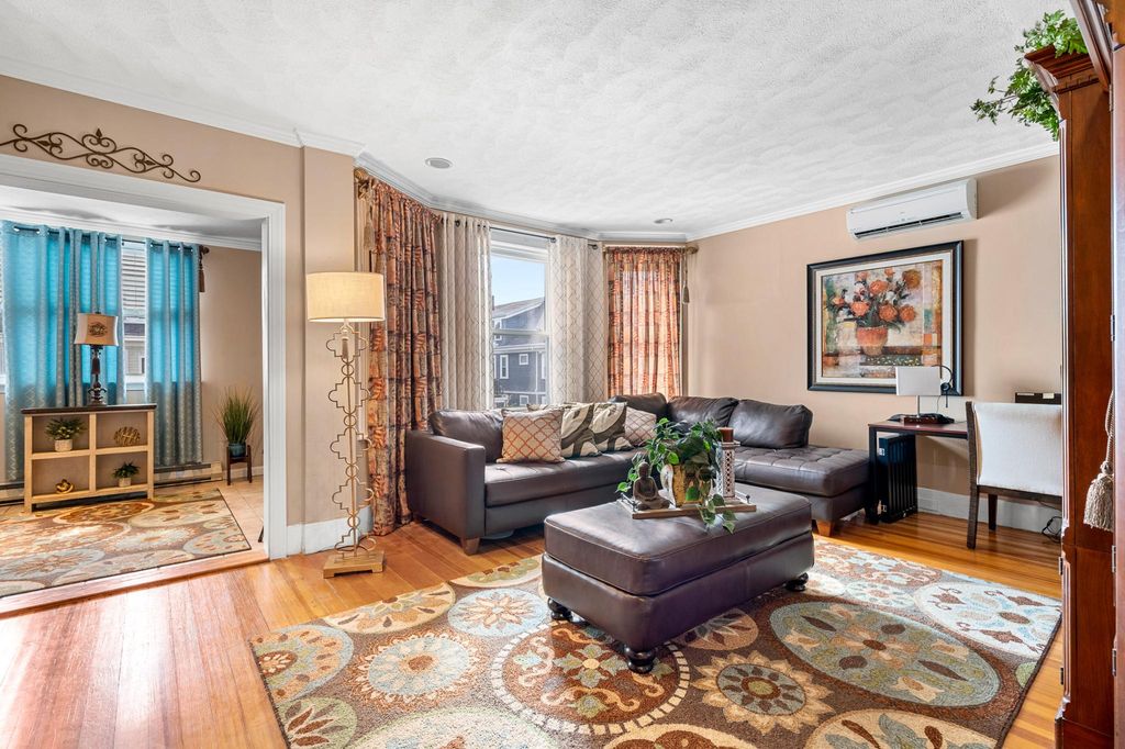 94 Saint Andrew Rd #2, Boston, MA 02128