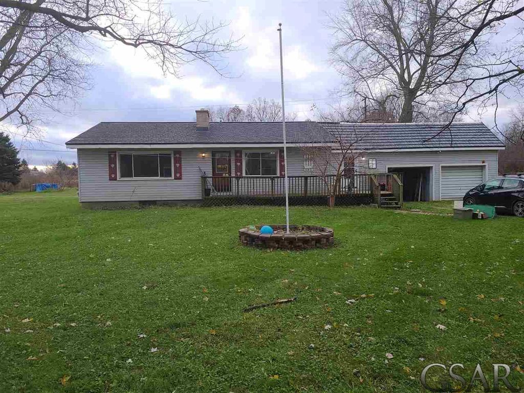 1775 W Dewey Rd, Owosso, MI 48867