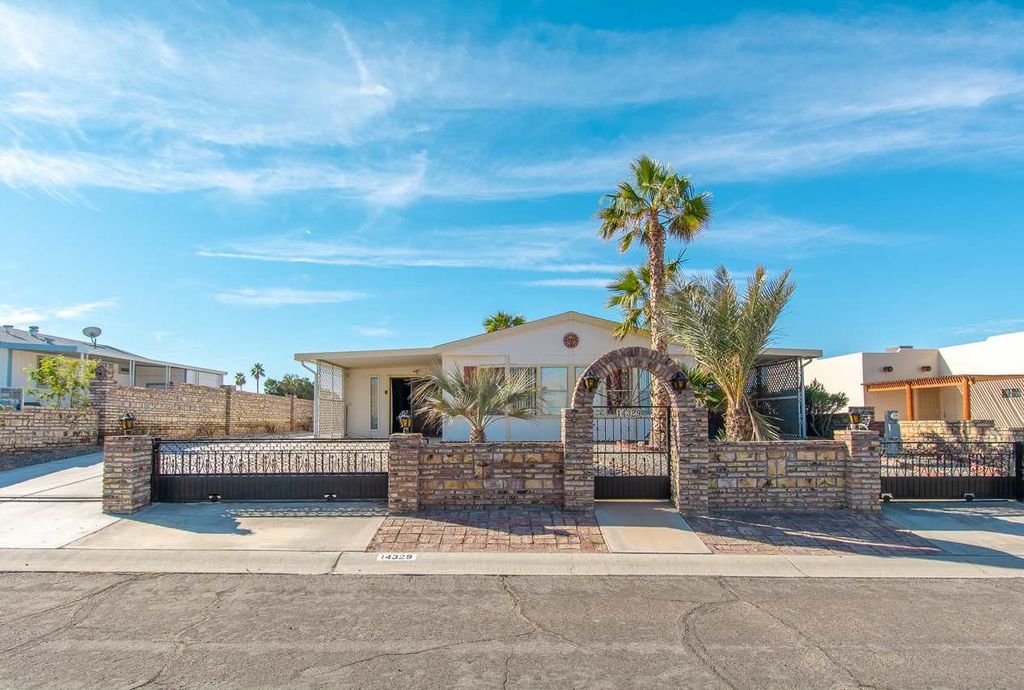 14329 E Fortuna Palms Pl, Yuma, AZ 2 Bed, 3 Bath Mobile